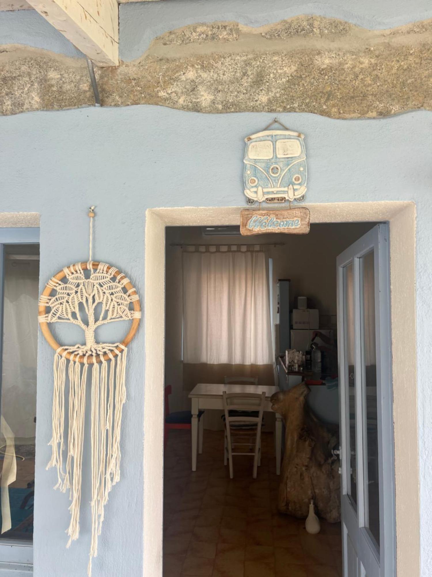 Lo Stazzo Di Wally Guest House Porto Pollo Exterior photo